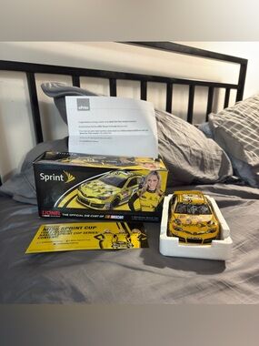 LIONEL 2013 Miss Sprint Cup NASCAR 1:24 Scale LIMITED x3 Autographed 1 of 1164